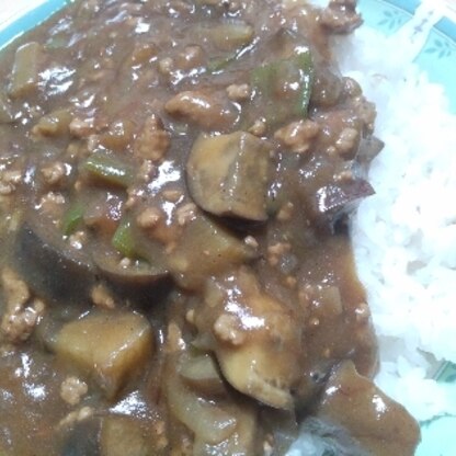 程良くルーのあるキーマカレーでサラッと食べやすく美味しかったです☆